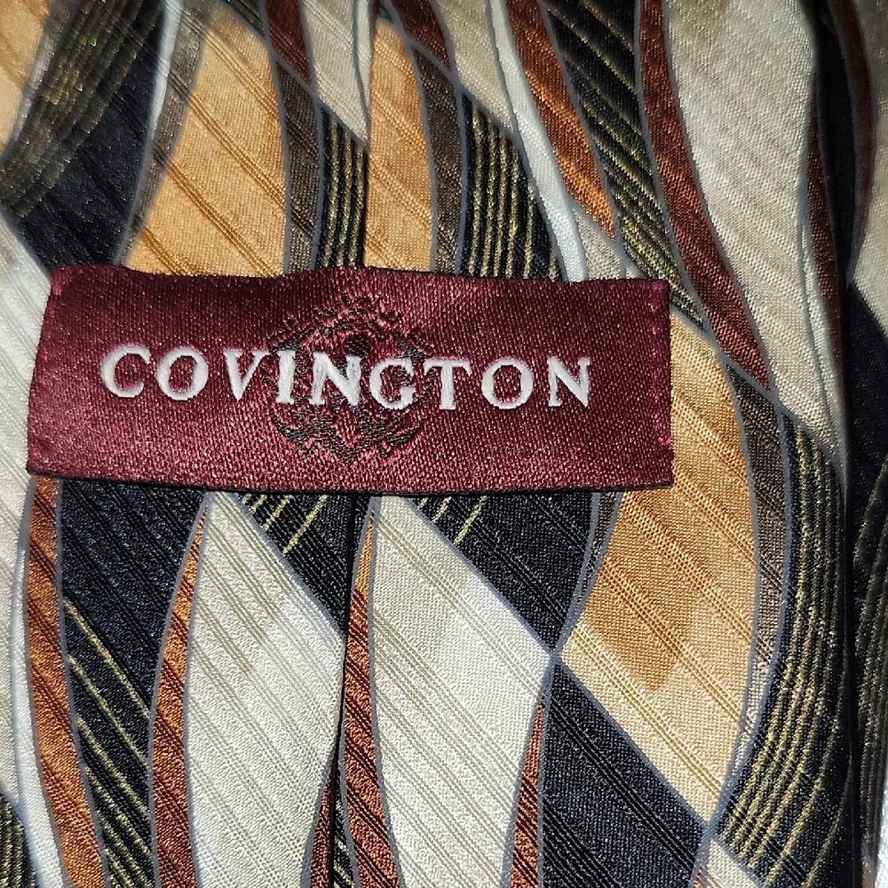 Covington Geometric Black and Brown Silk Tie - Picture 3 of 3
